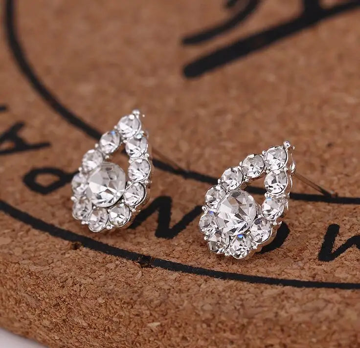 Cute Pearl Earrings for Women – Animal & Floral Fashion Jewelry