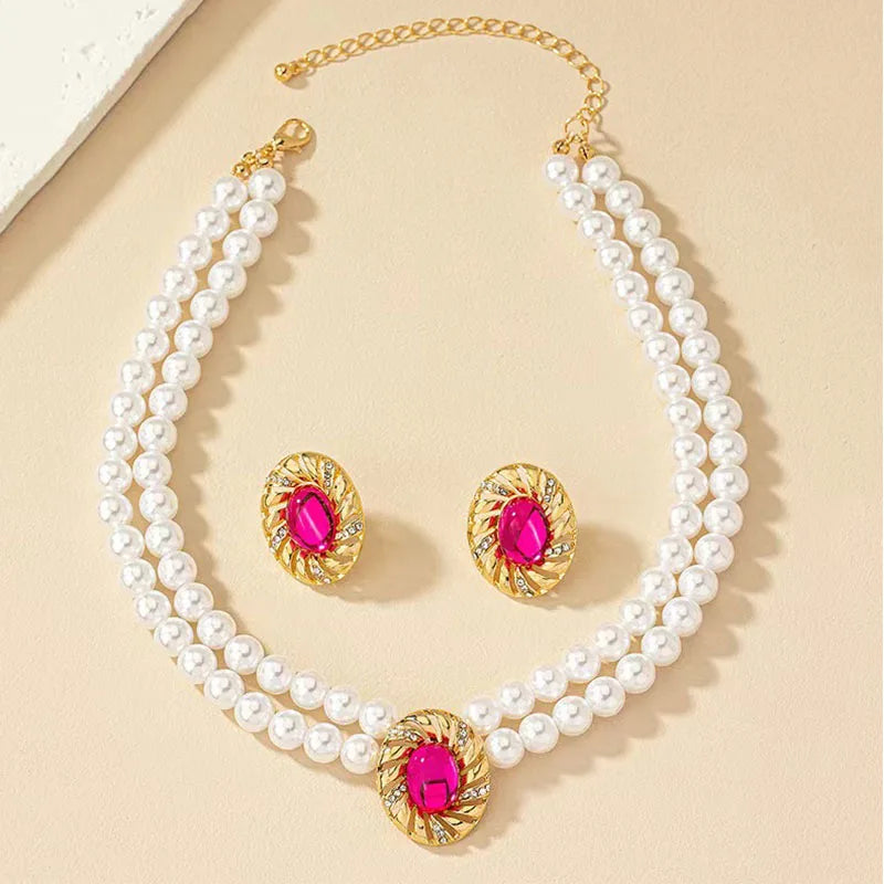 Pearl & Rhinestone Pendant Necklace – Stylish Fashion Jewelry