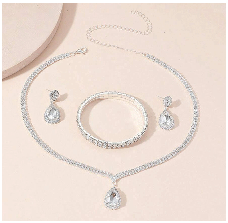 Exquisite 4-Piece Jewelry Set – Crystal Rhinestone Necklace, Earrings, Bracelet & Pendant