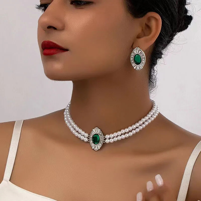 Pearl & Rhinestone Pendant Necklace – Stylish Fashion Jewelry