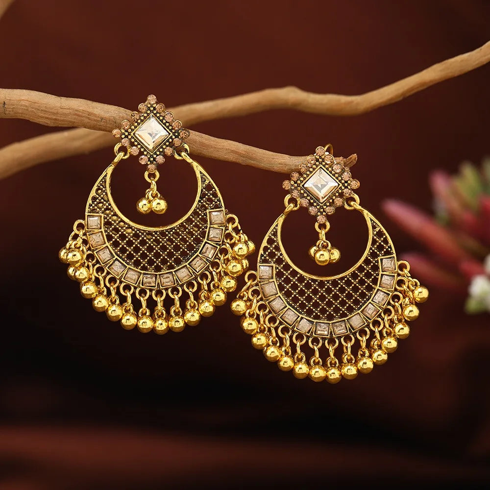 Palace Style Earrings – Retro Hollow Carved Ethnic Jewelry