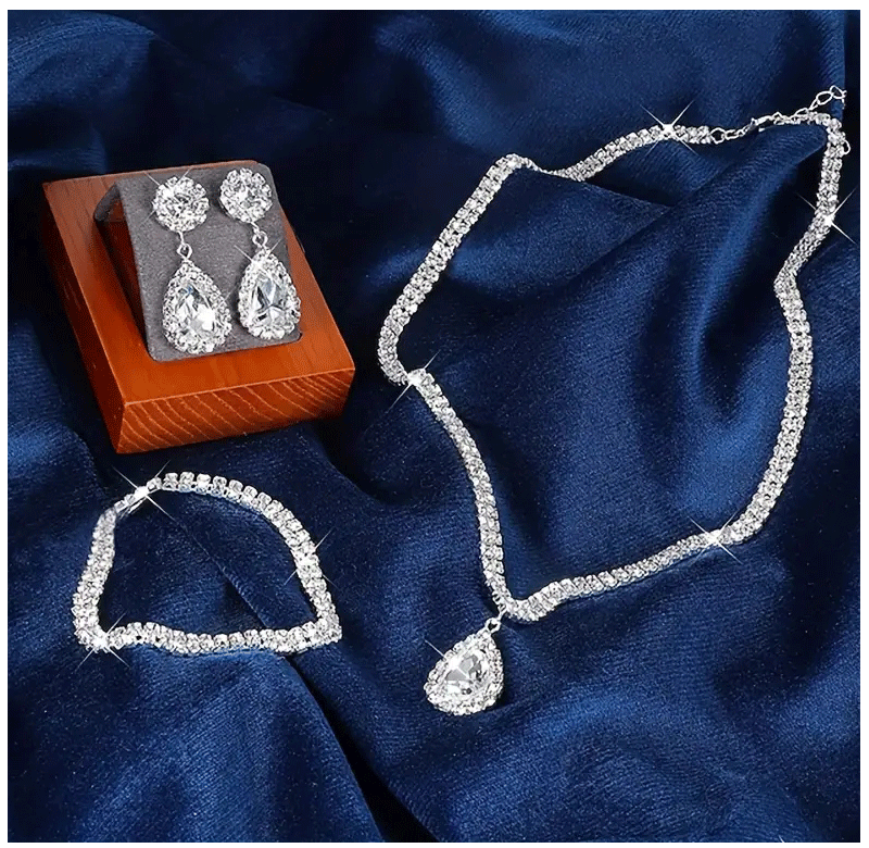 Exquisite 4-Piece Jewelry Set – Crystal Rhinestone Necklace, Earrings, Bracelet & Pendant
