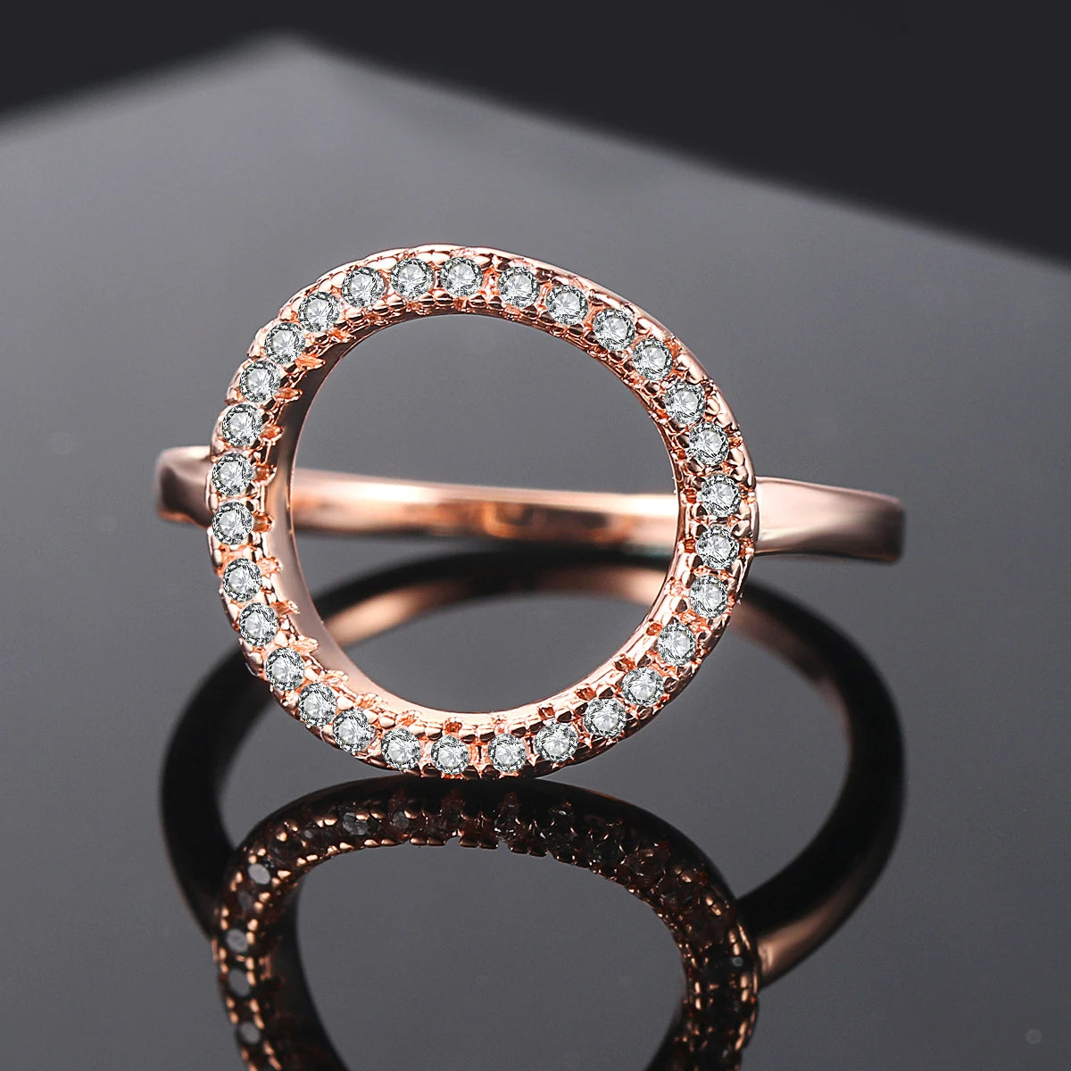 Rose & White Gold Circle Ring – Elegant Fashion Jewelry for Women