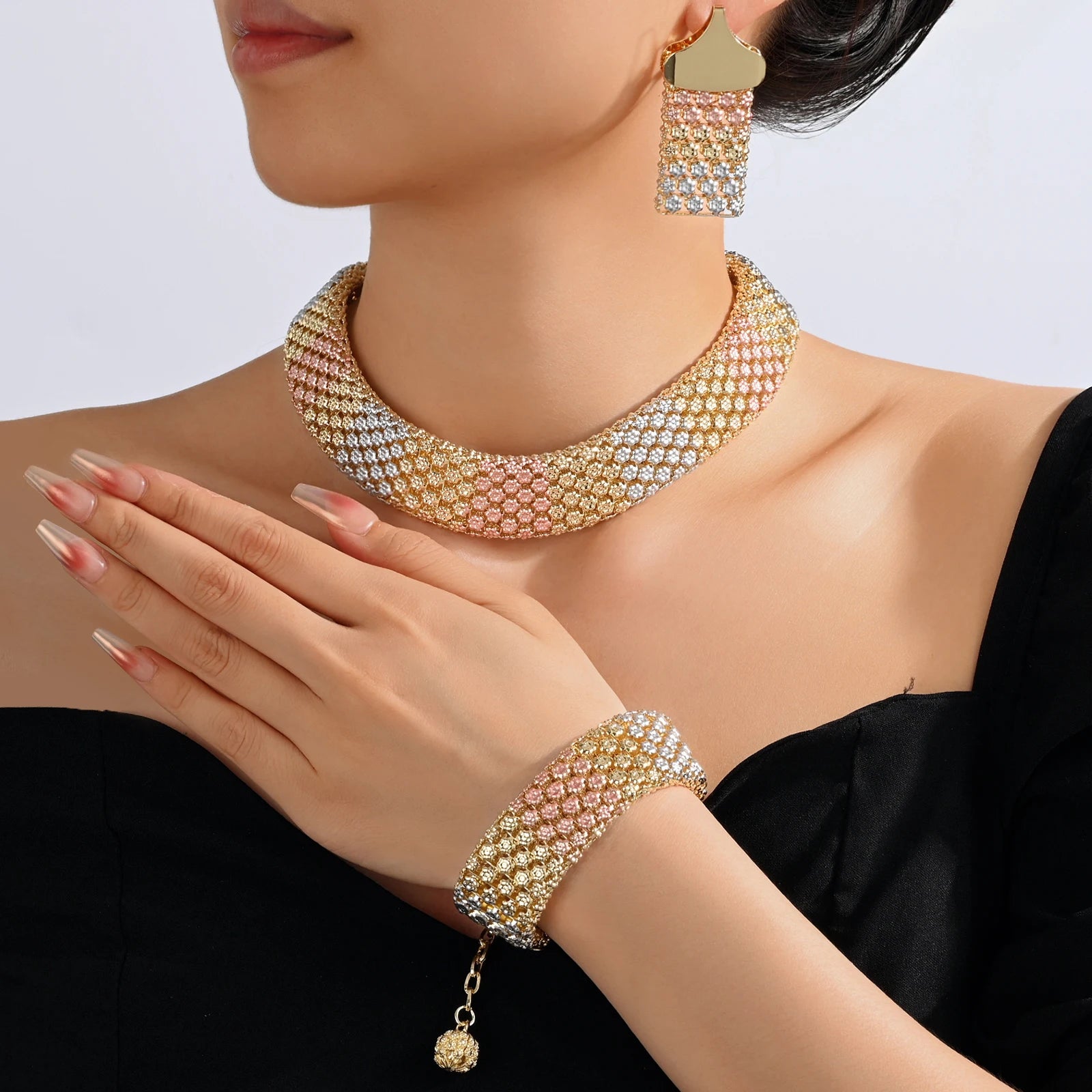Dubai Jewelry Set – Elegant Bridal Necklace, Bracelet & Earrings