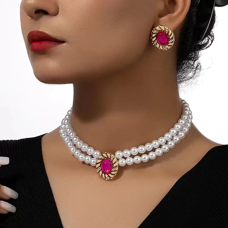 Pearl & Rhinestone Pendant Necklace – Stylish Fashion Jewelry