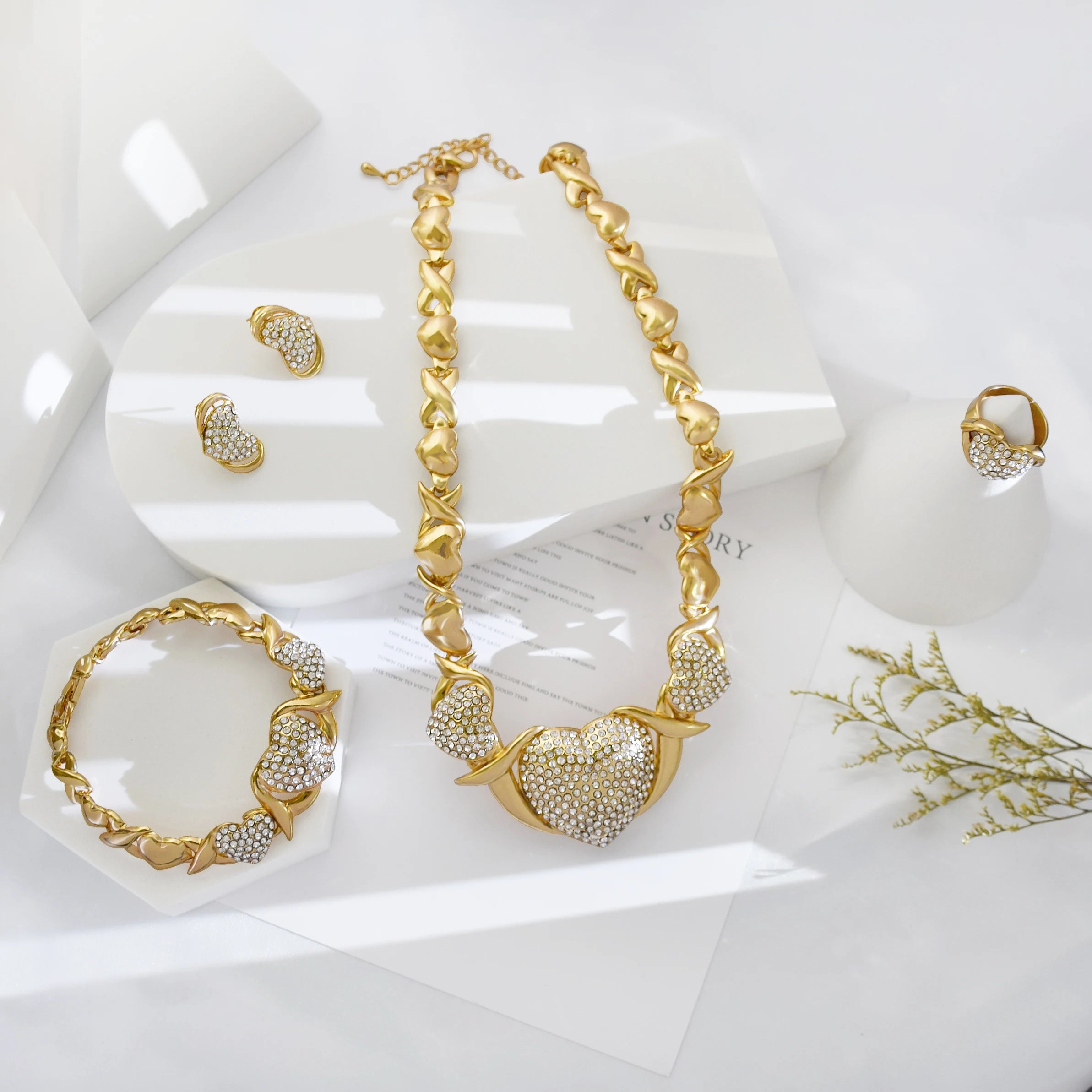 XOXO Heart Jewelry Set – Elegant Necklace & Earrings for Women