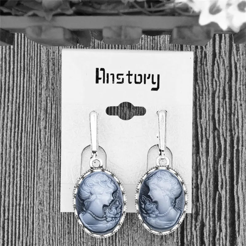 Lady Queen Cameo Jewelry Set | Vintage Necklace & Earrings for Women